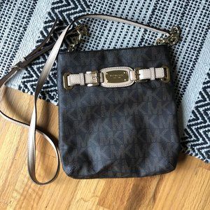 Micheal Kors Leather Logo Crossbody - Brown/Taupe